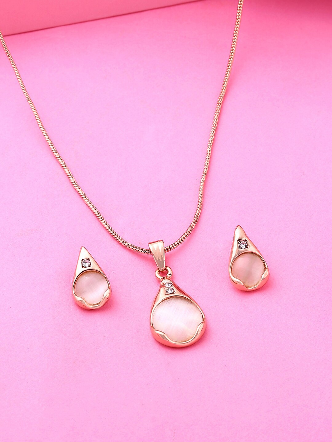 

Estele Rose Gold Plated Sparkling Drop Pendant Jewellery Set