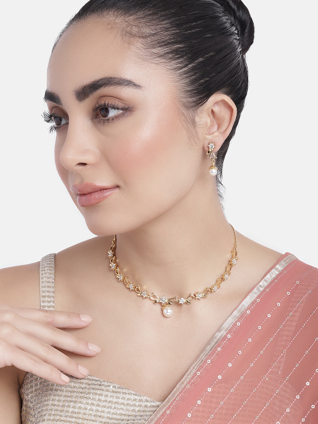 

Estele Gold-Plated Crystal Stone-Studded Pearl Jewellery Set