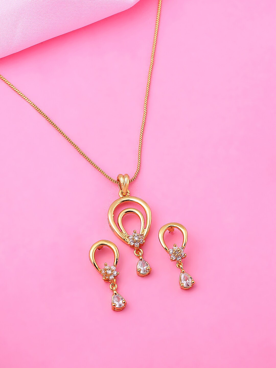 

Estele Gold Plated CZ Magnificent Pendant Necklace Set, White