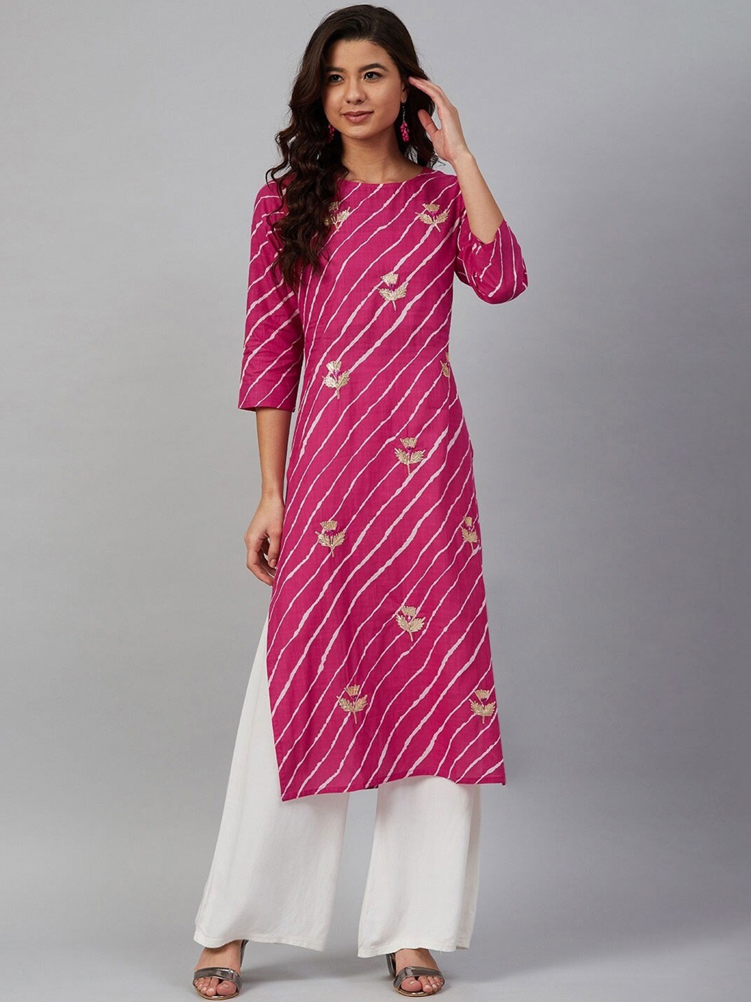 

Meeranshi Women Leheriya Striped Gotta Patti Round Neck Kurta with Palazzos, Pink