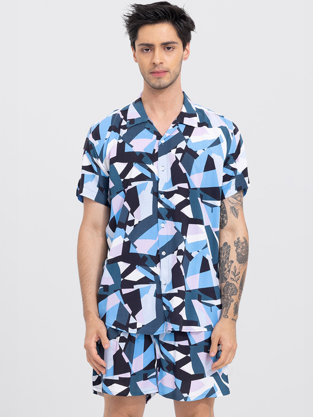 

Snitch Men Geometric Printed Co-Ords, Blue