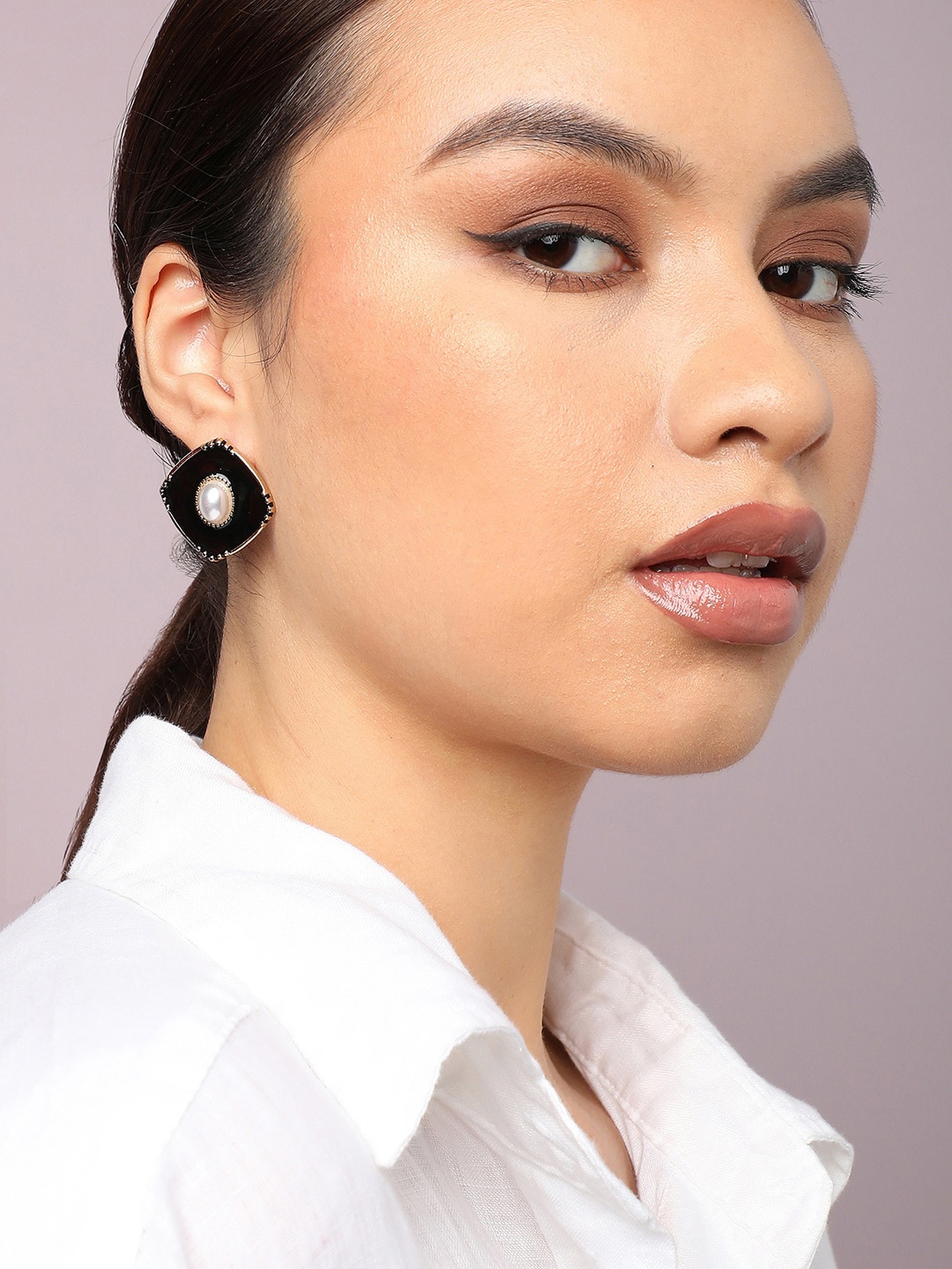 

SOHI Gold-Plated Square With Oval Pearl Studs Earrings, Black