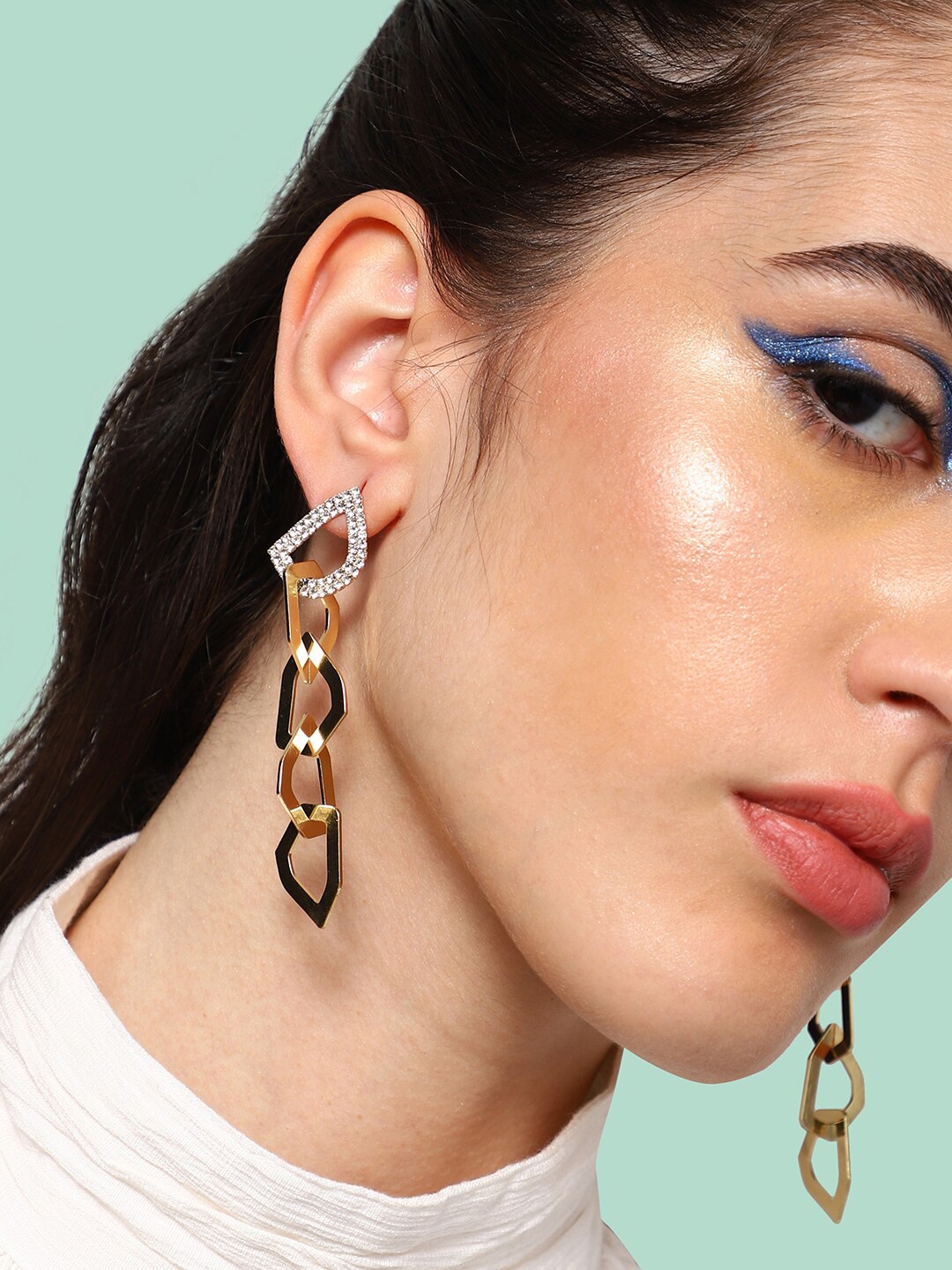 

SOHI Gold-Plated Contemporary Drop Earrings