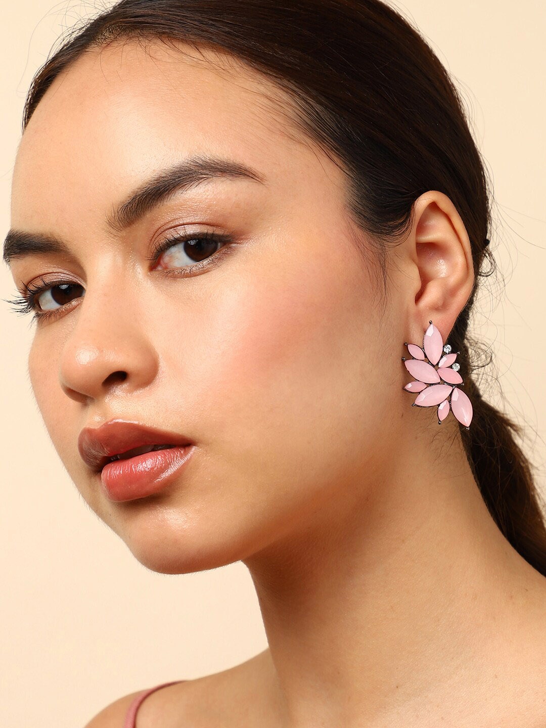 

SOHI Contemporary Drop Earrings, Pink