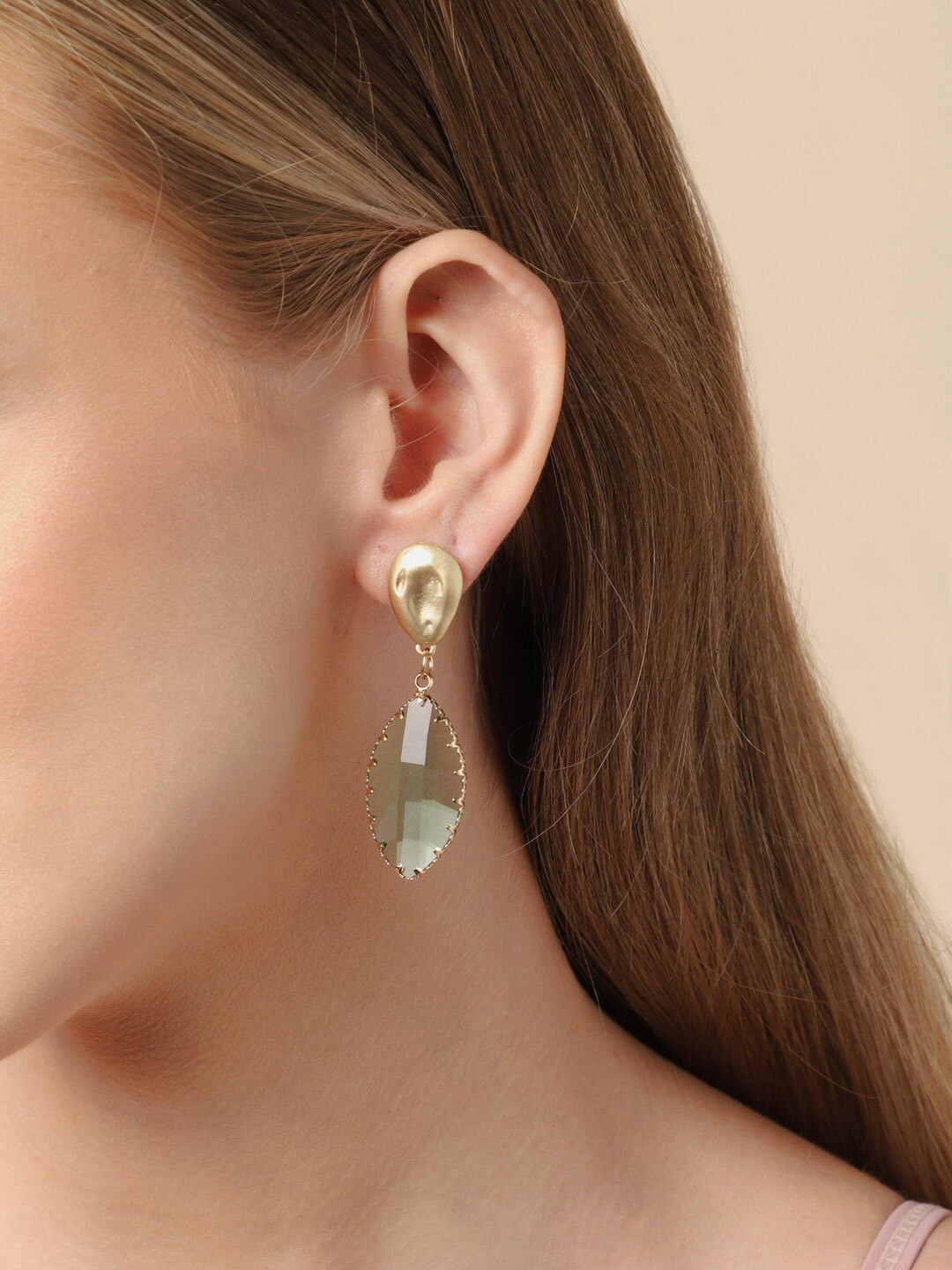 

SOHI Gold-Plated Contemporary Drop Earrings, Green