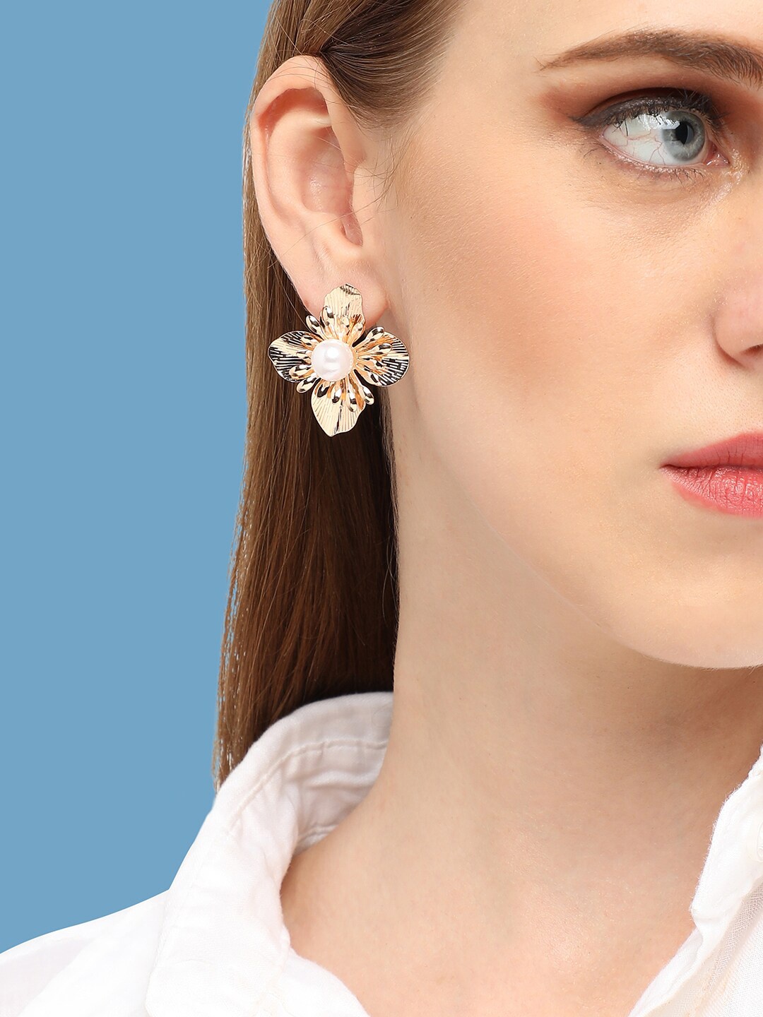 

SOHI Gold-Plated Contemporary Studs Earrings, White