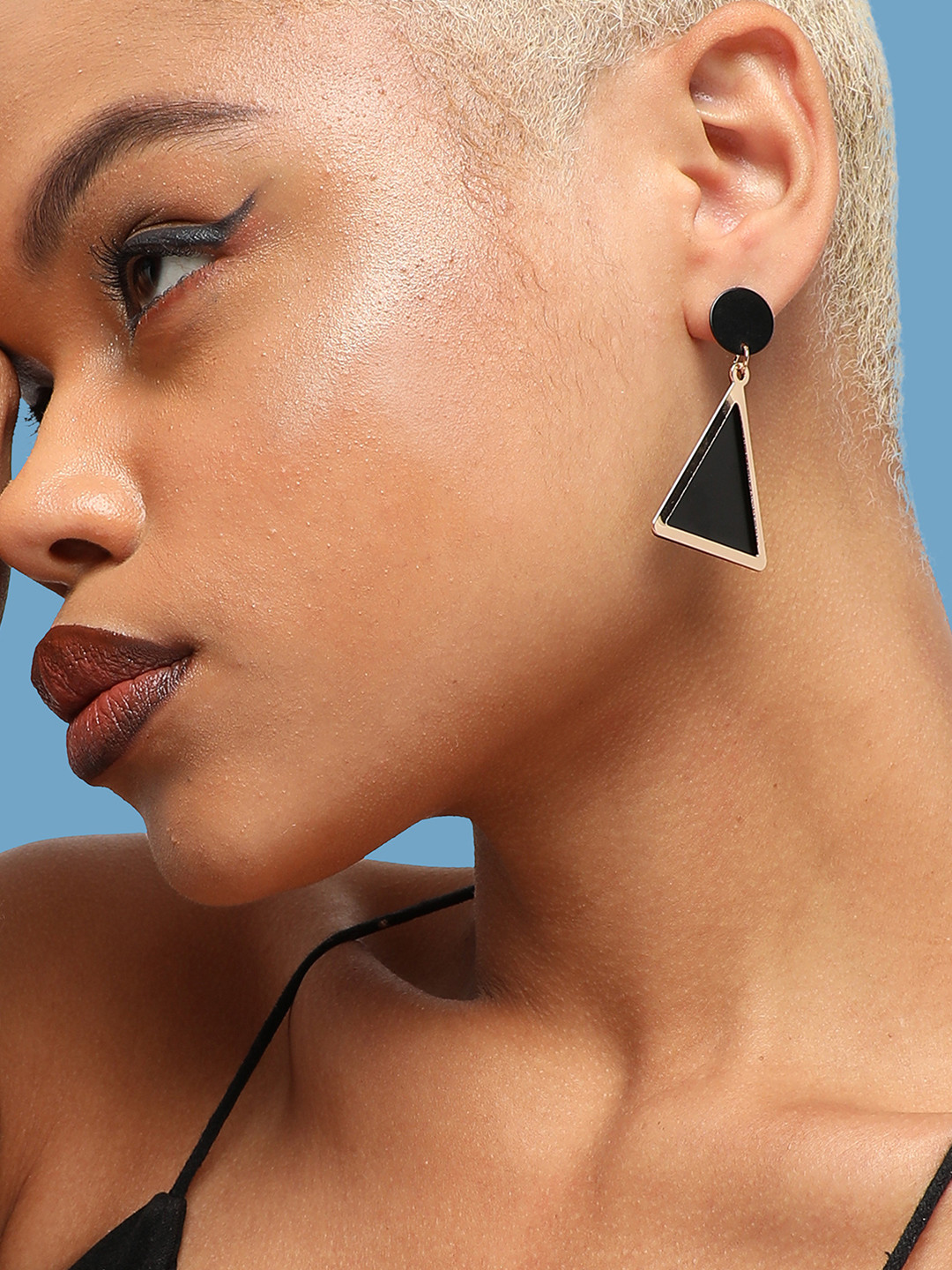 

SOHI Gold-Plated Contemporary Drop Earrings, Black
