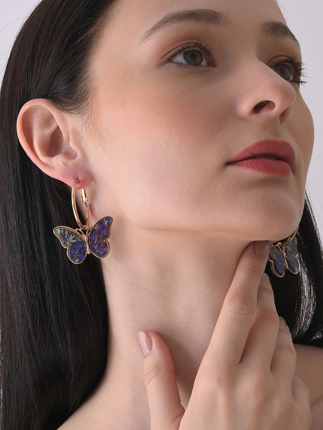 

SOHI Gold-Plated Contemporary Hoop Earrings, Blue