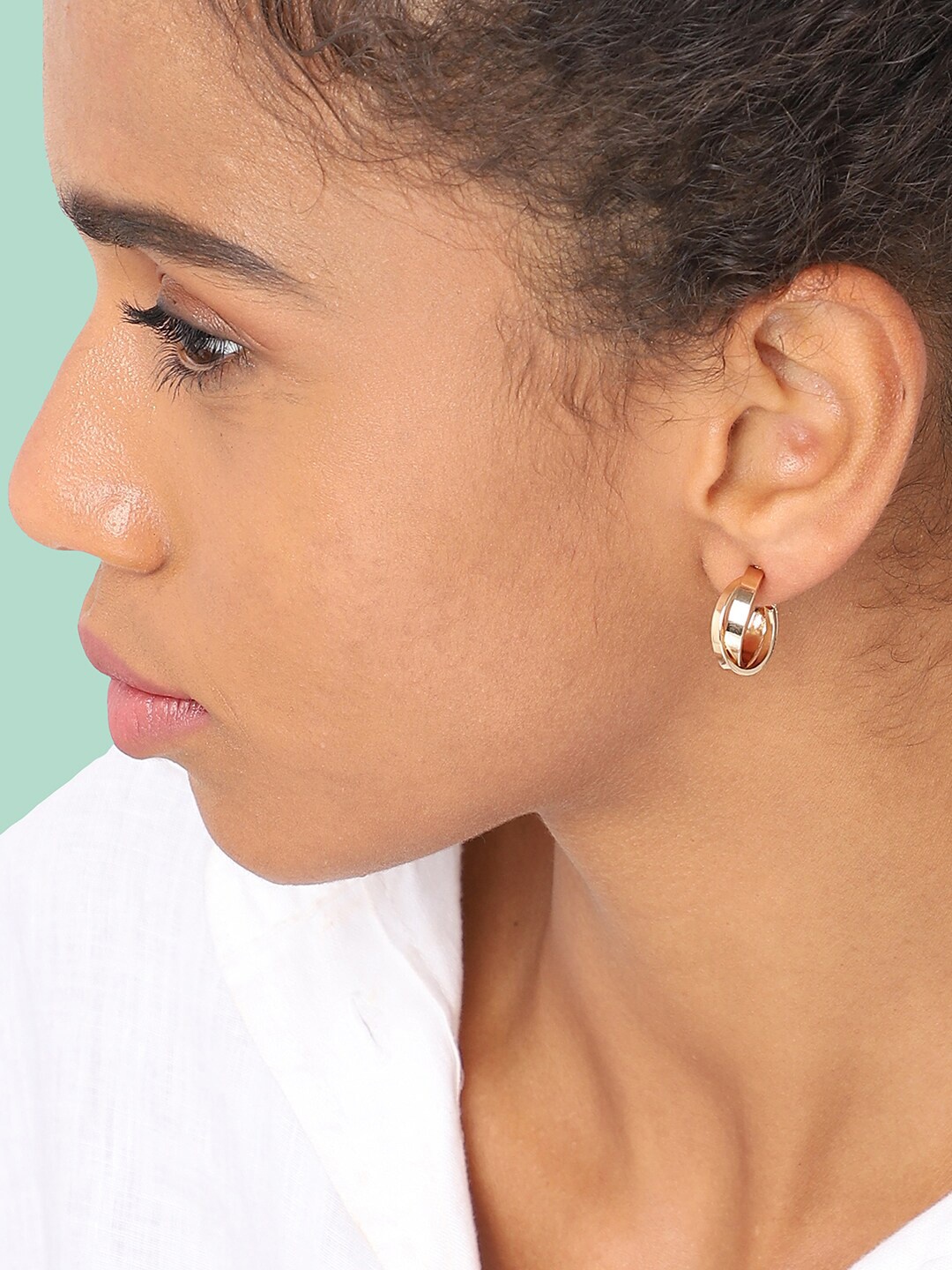 

SOHI Gold Plated Contemporary Half Hoop Earrings