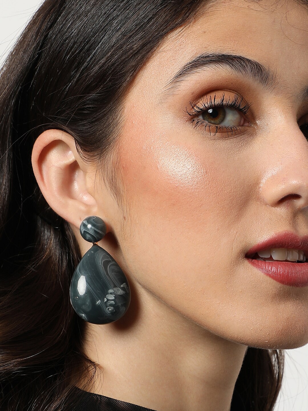 

SOHI Oval Drop Earrings, Black