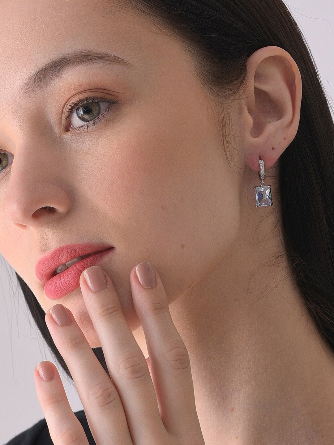 

SOHI Silver-Plated Contemporary Drop Earrings
