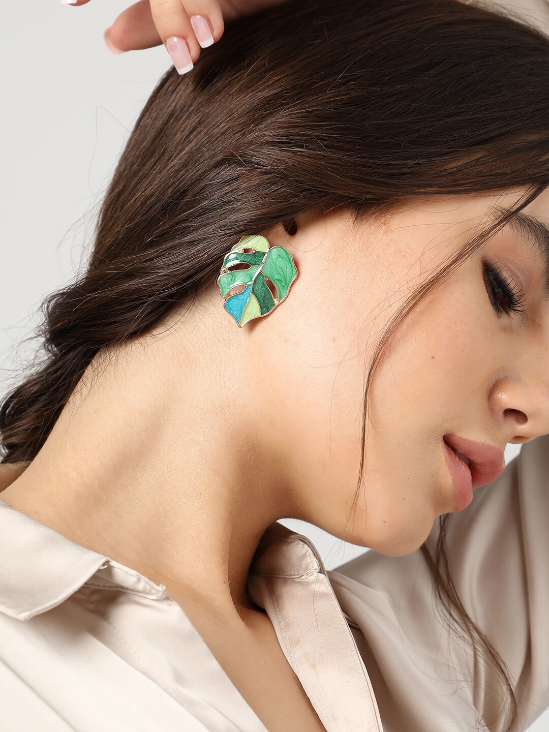 

SOHI Gold-Plated Leaf Shaped Drop Earrings, Green