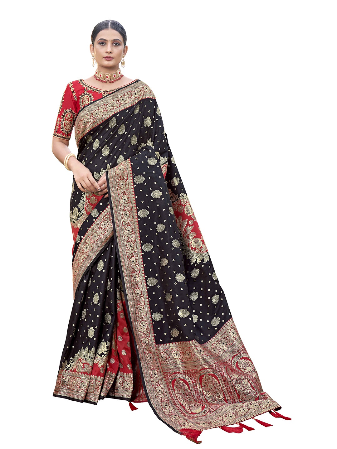 

MANOHARI Woven Design Silk Blend Banarasi Saree, Black