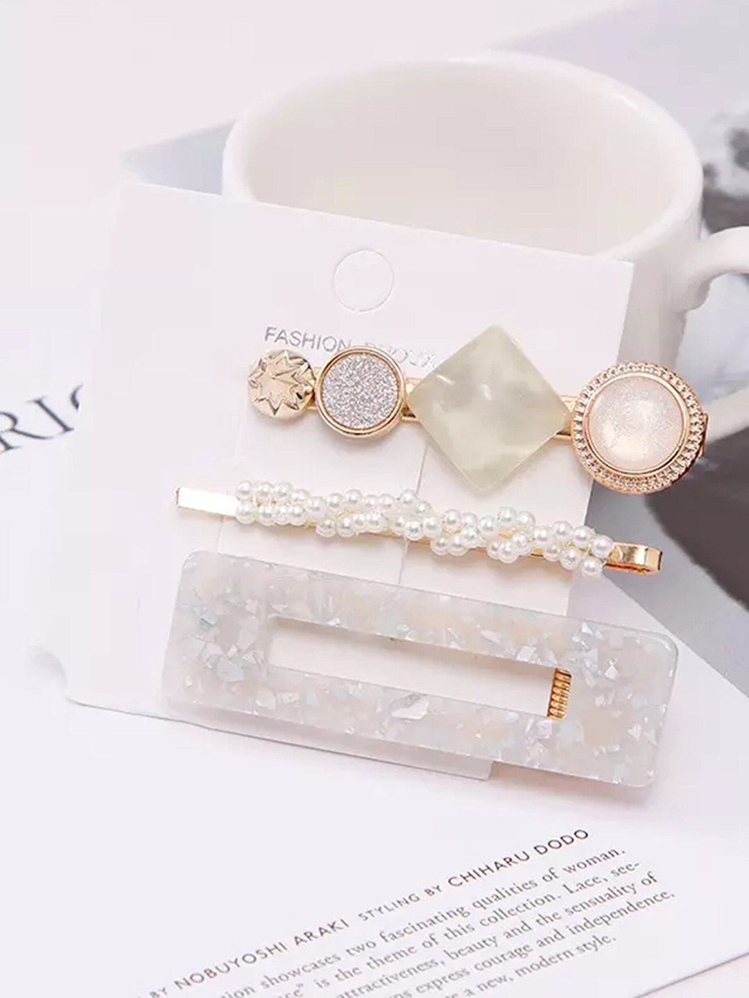 

Pinapes Set of 3 Embellished Alligator Hair Clip, White