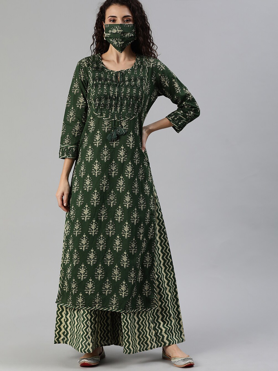 

Ishin Women Floral Printed Pure Cotton Kurta with Palazzos, Green