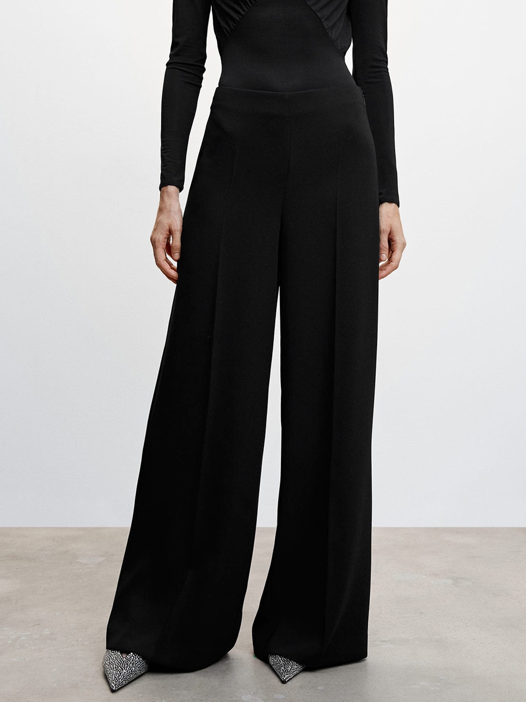 

MANGO Women Flared High-Rise Sustainable Pleated Trousers, Black