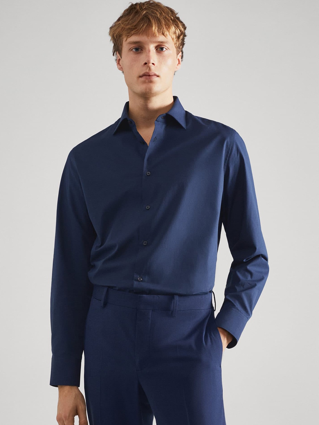 

MANGO MAN Slim Fit Easy Care Sustainable Formal Shirt, Navy blue