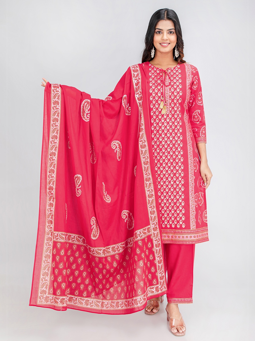 

SUTI Women Paisley Printed Kurta With Trousers & Dupatta, Red