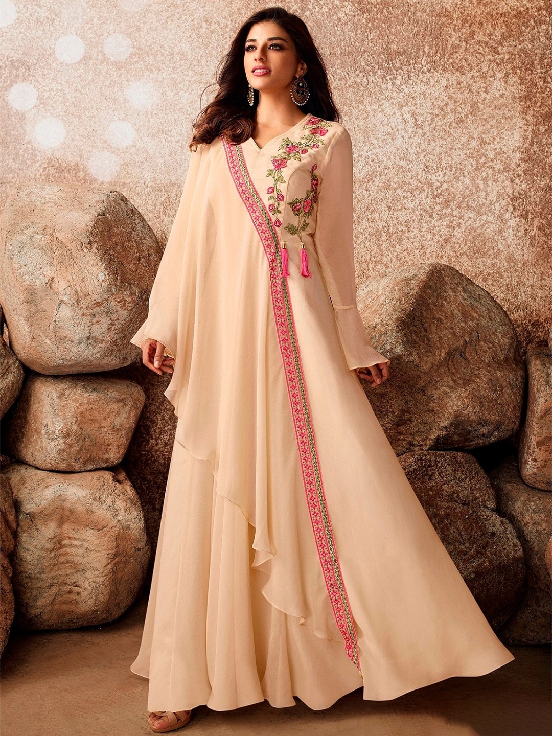 

APNISHA Cream-Coloured Floral Georgette Maxi Maxi Dress