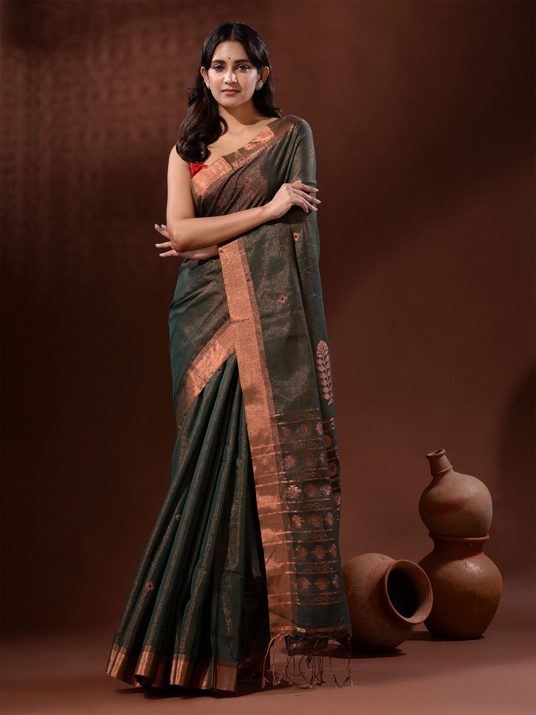

Charukriti Woven Design Zari Tissue Saree, Green