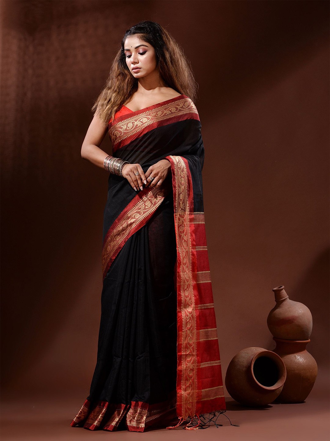 

Charukriti Zari Silk Cotton Saree, Black
