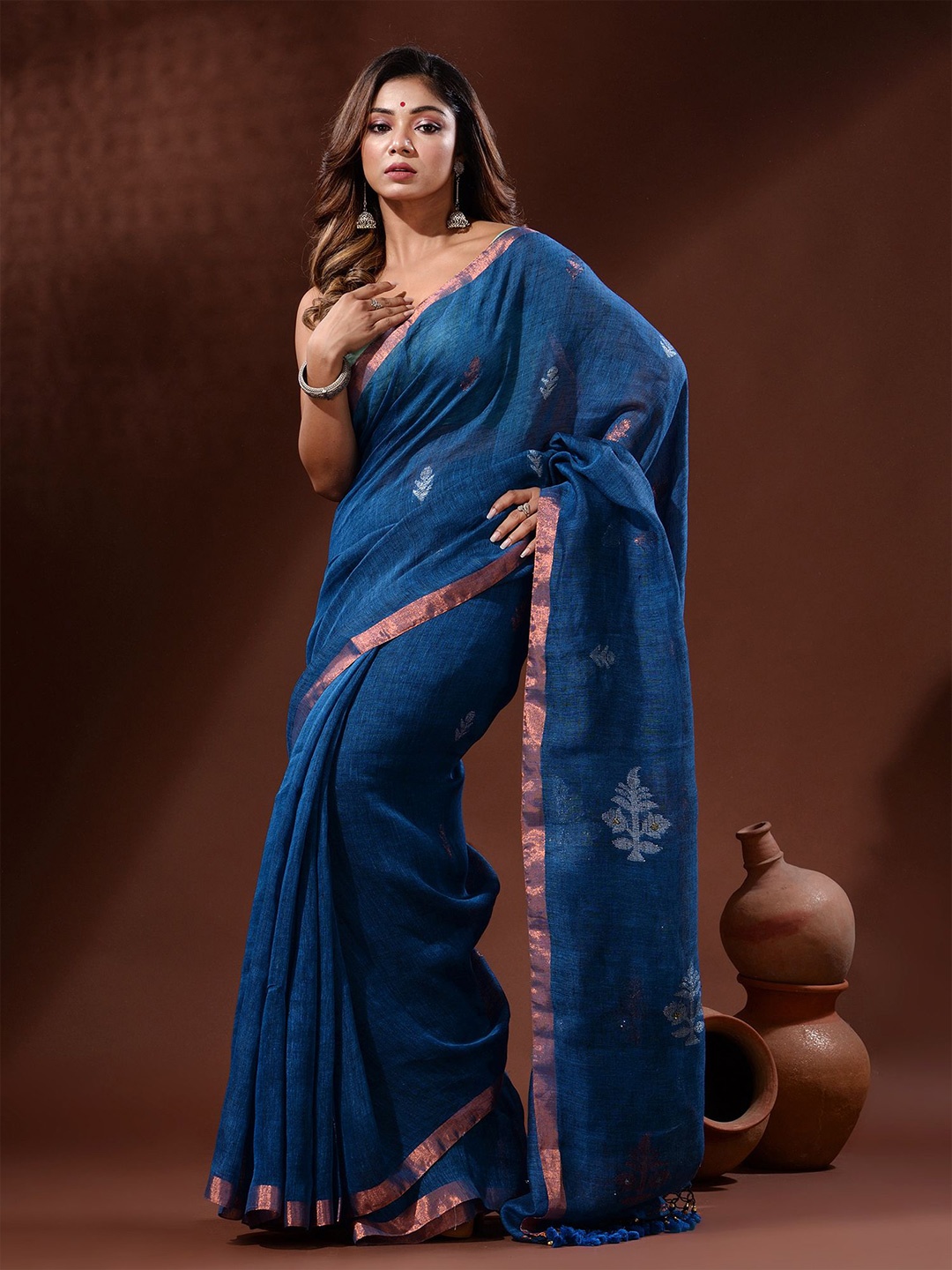 

Charukriti Ethnic Motifs Zari Pure Linen Saree, Blue