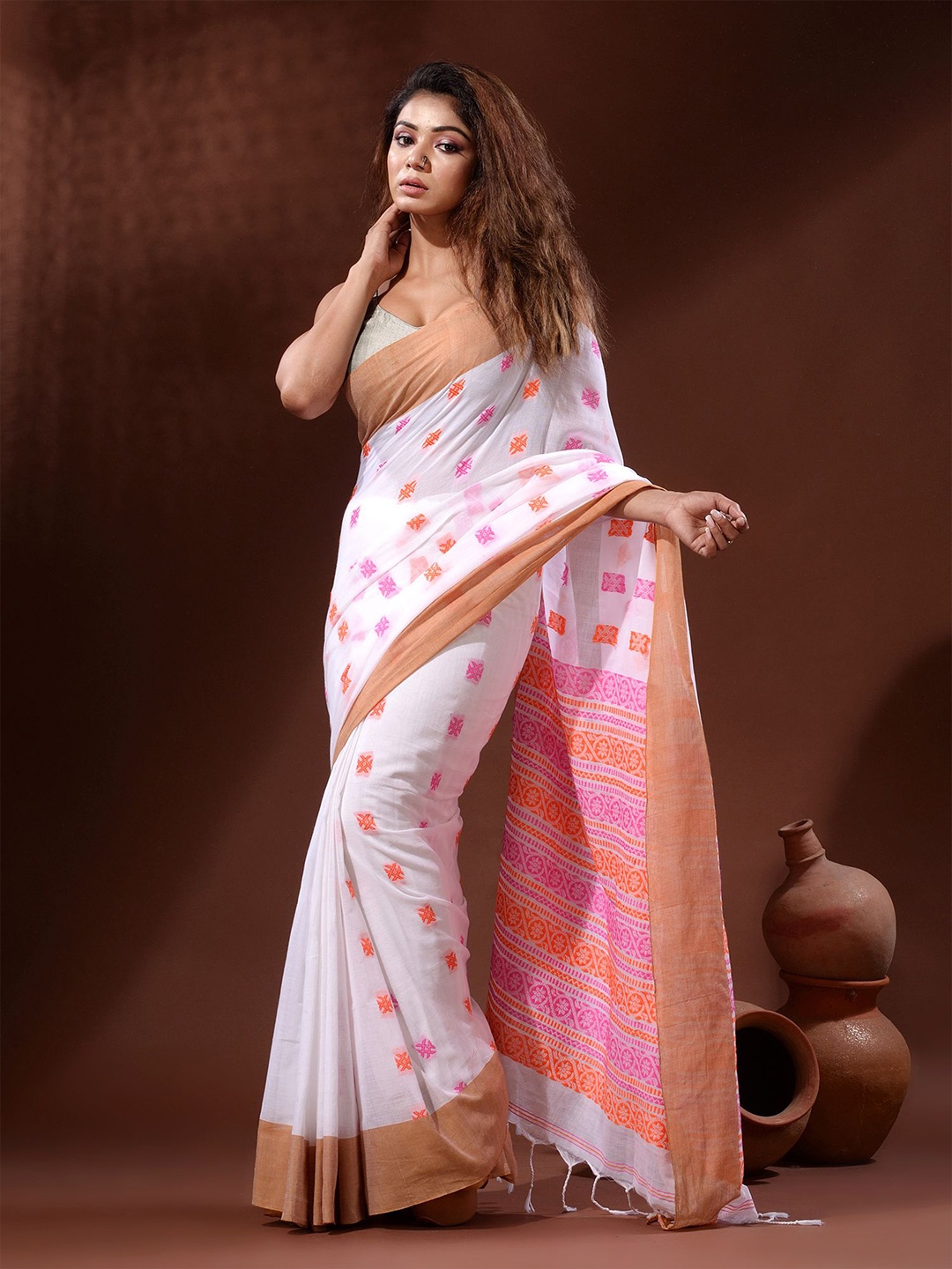 

Charukriti Woven Design Pure Cotton Saree, White