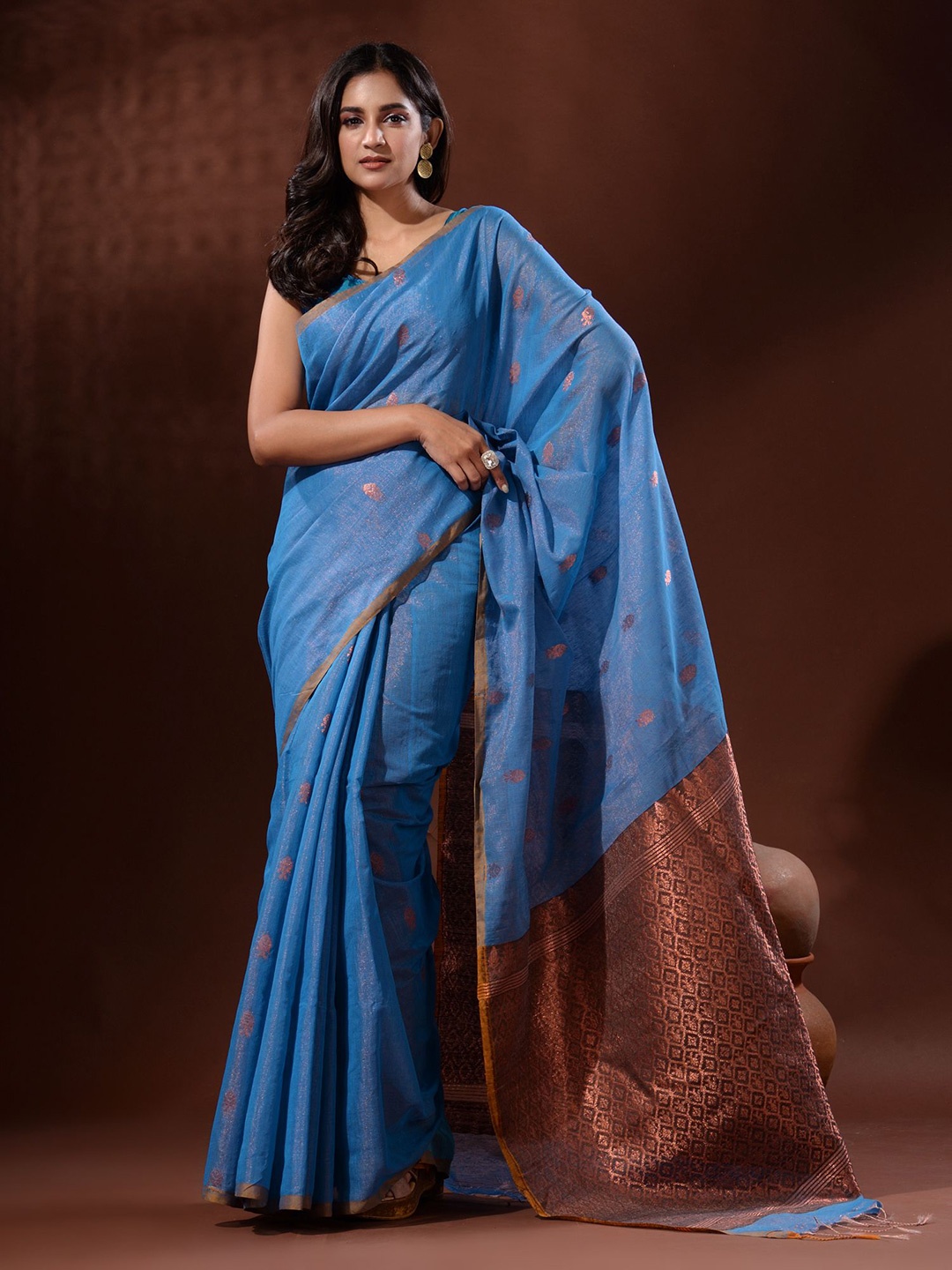 

Charukriti Woven Design Zari Tissue Saree, Blue