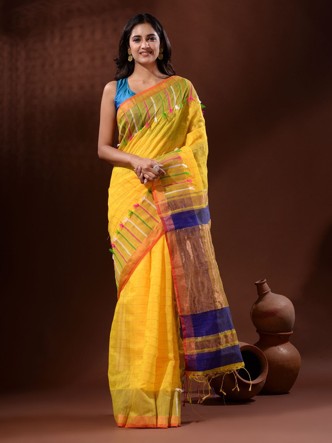 

Charukriti Checked Zari Silk Cotton Saree, Yellow