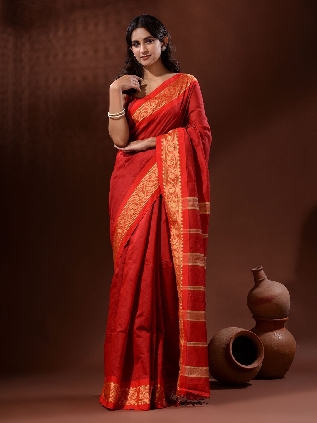 

Charukriti Zari Silk Cotton Saree, Red