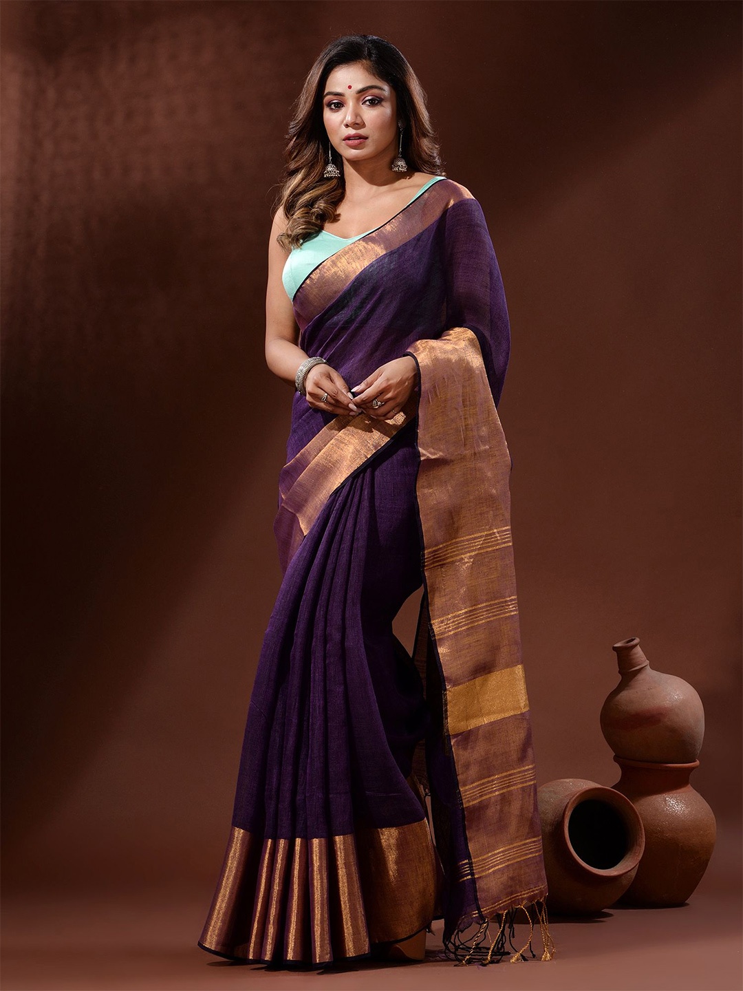 

Charukriti Zari Pure Linen Saree, Violet