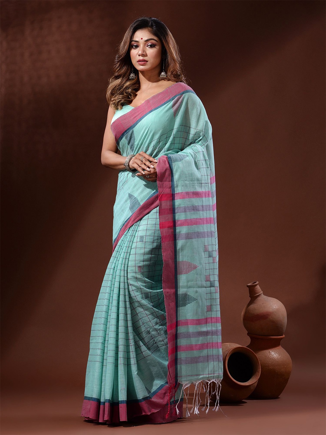 

Charukriti Checked Pure Cotton Saree, Sea green
