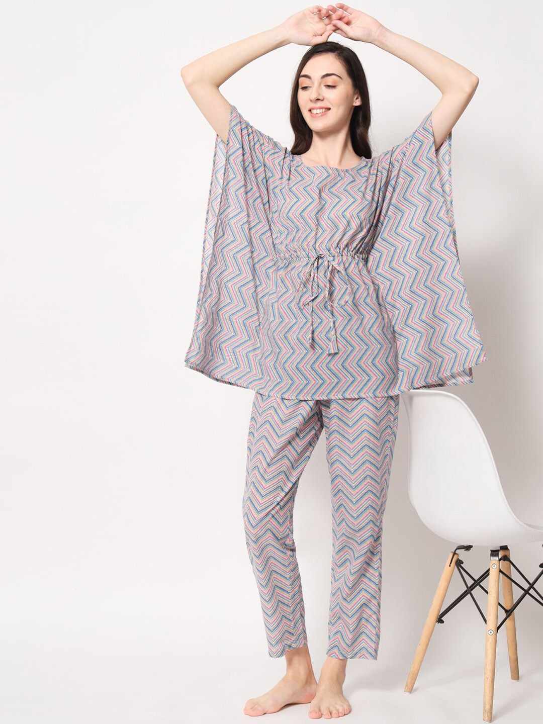

Vastralay Chevron Printed Pure Cotton Kaftan Night Suit, Blue
