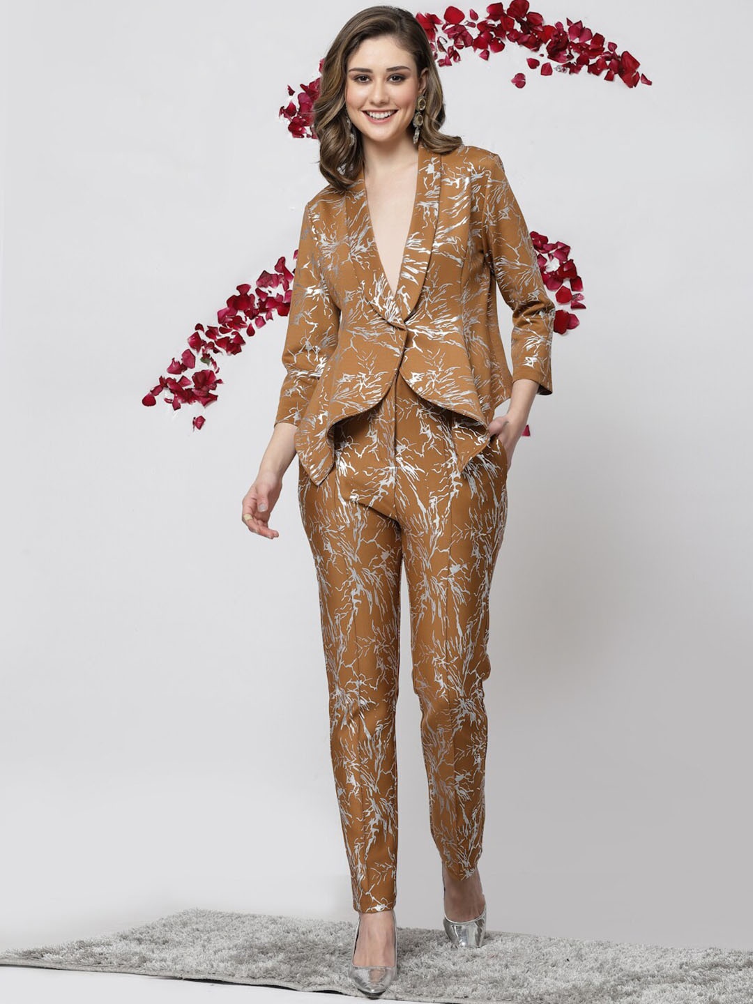 

KASSUALLY Women Printed Blazer and Trousers Co-Ords, Tan