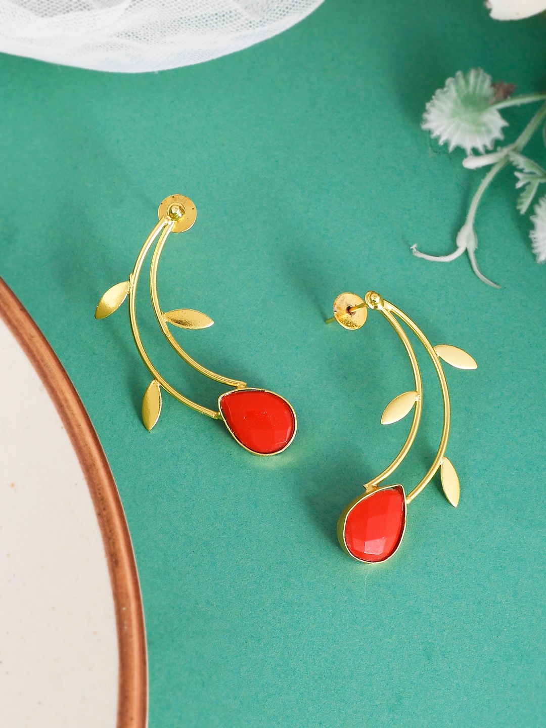 

Silvermerc Designs Gold-Plated Leaf Shaped Drop Earrings