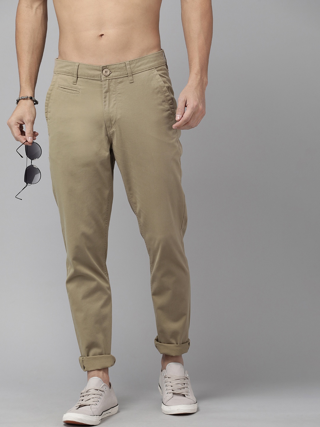 

The Roadster Life Co. Men Mid-Rise Trousers, Khaki