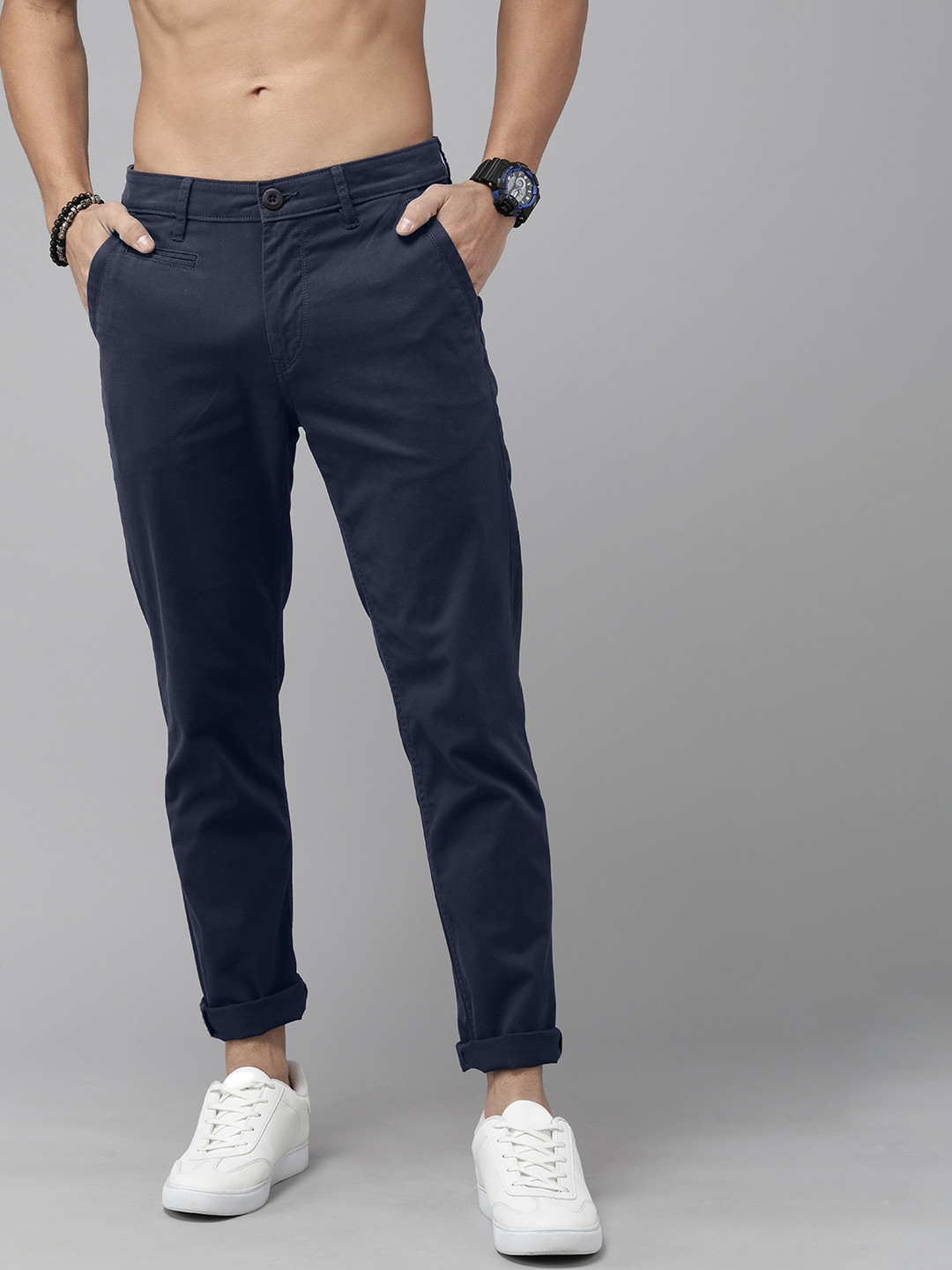 

The Roadster Lifestyle Co. Men Tapered Fit Regular Trousers, Navy blue