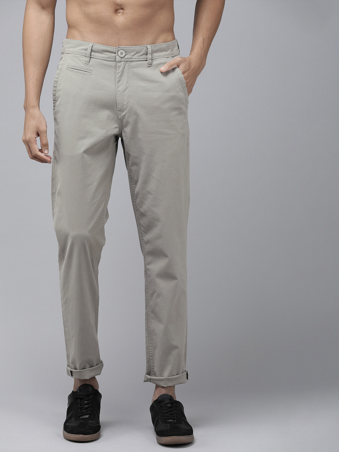 

The Roadster Lifestyle Co. Men Trousers, Grey