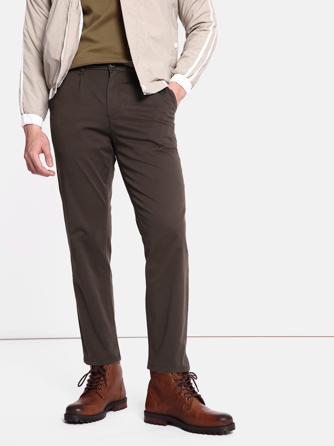 

The Roadster Life Co. Men Coffee Brown Mid-Rise Pleated The Super Wide Smart Chinos