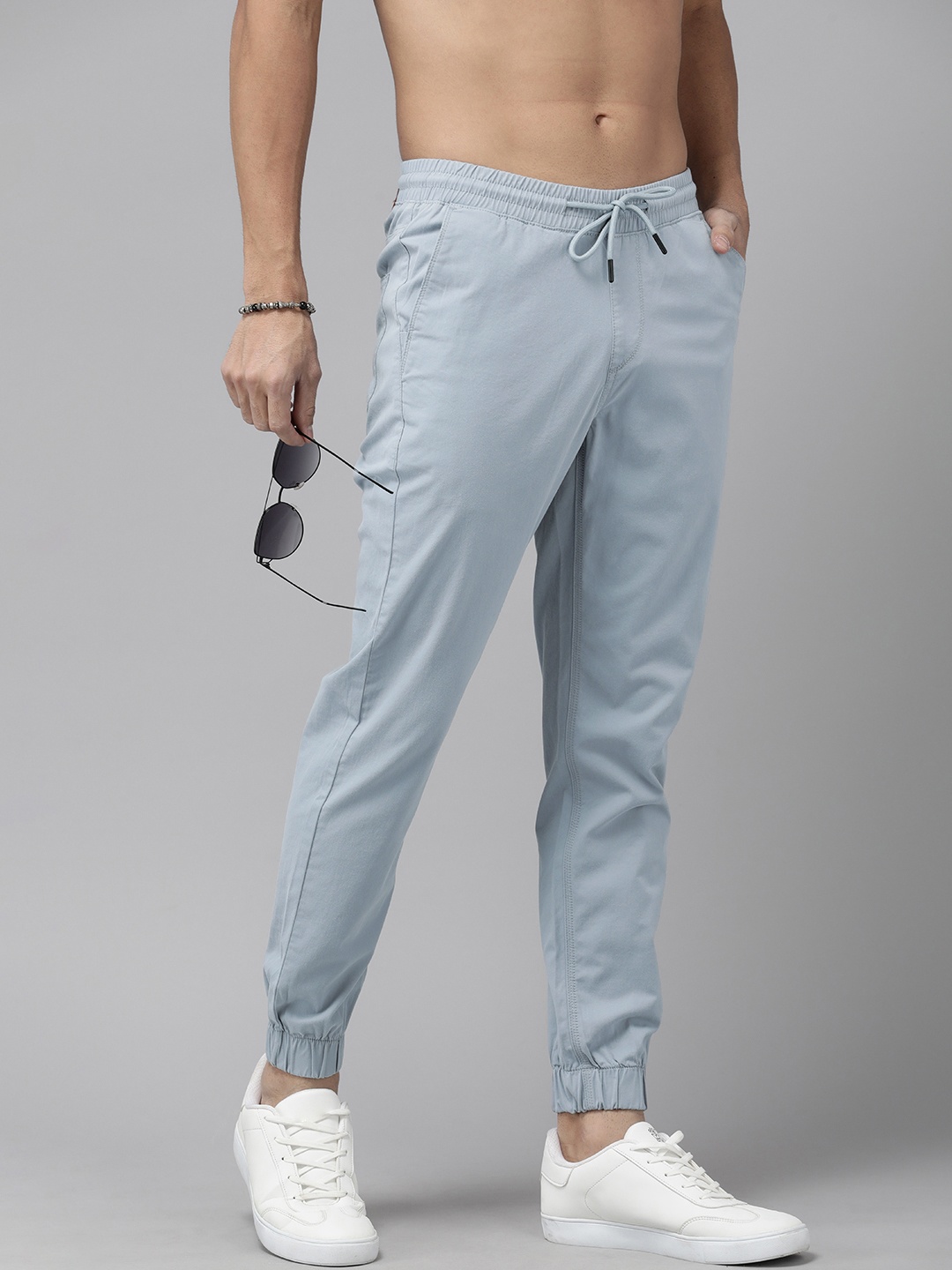

The Roadster Life Co. Men Mid-Rise Joggers Trousers With Drawstring Closure, Blue