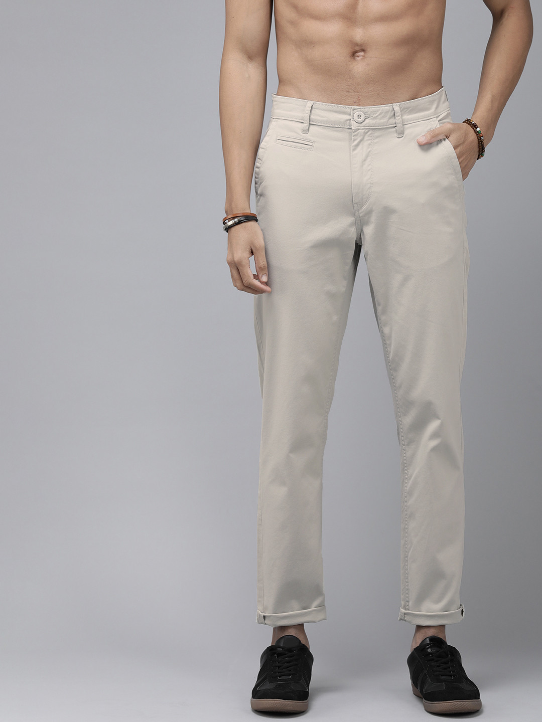 

The Roadster Life Co. Mid-Rise Plain Button Closure Trousers, Grey