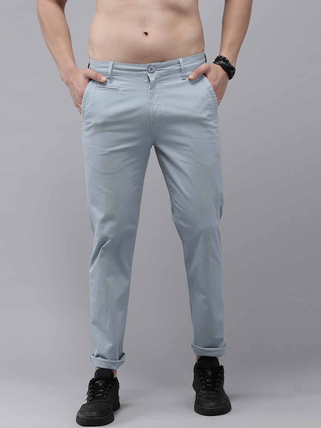 

The Roadster Lifestyle Co. Men Flat Front Mid Rise Slim Fit Trousers, Blue