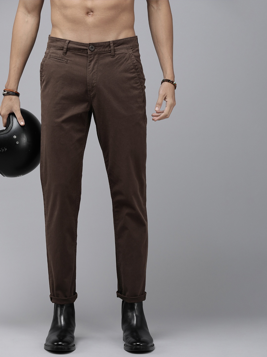 

The Roadster Life Co. Mid-Rise Plain Button Closure Trousers, Coffee brown