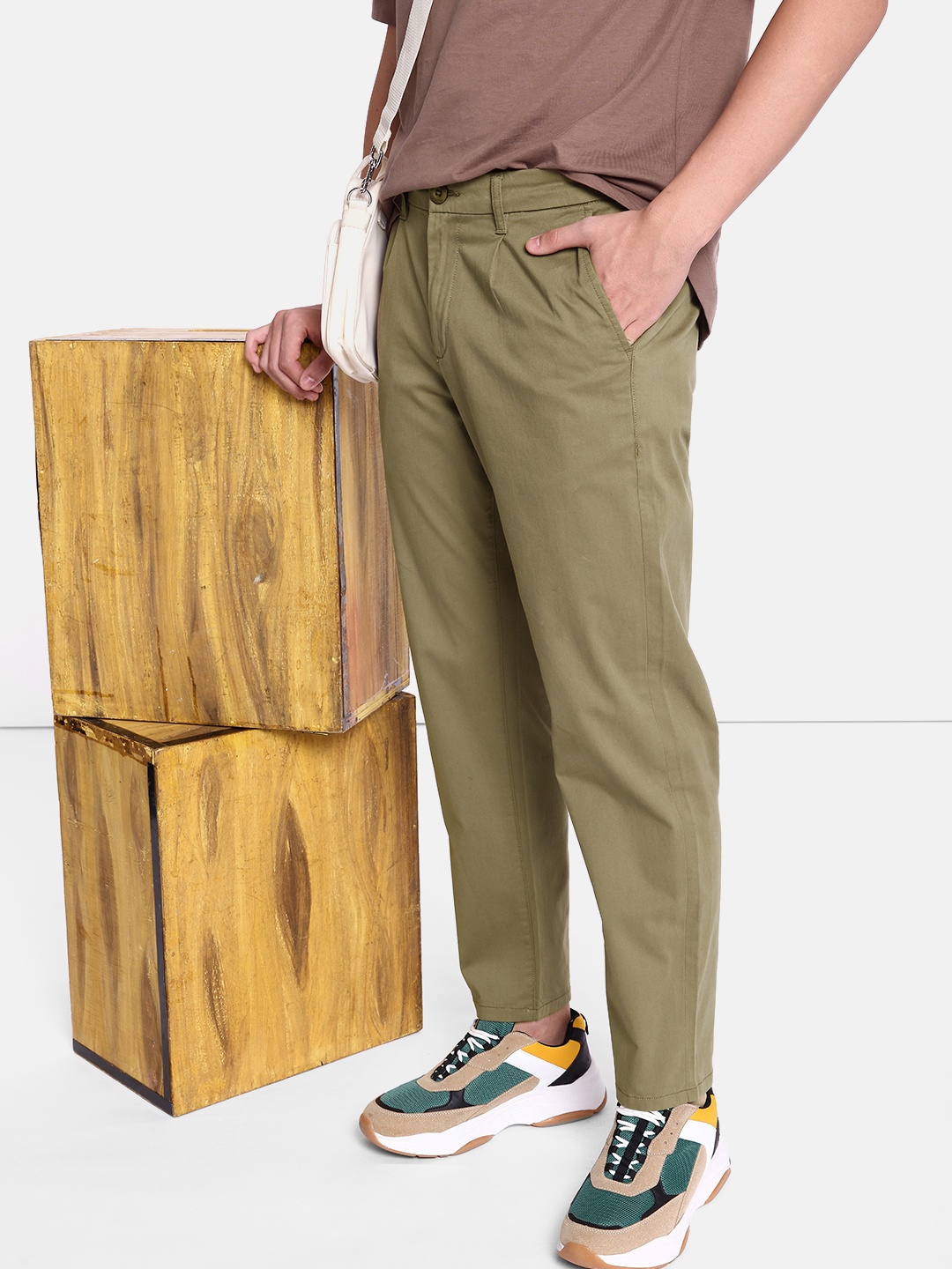 

The Roadster Life Co. Men Light Olive Green Mid-Rise Pleated The Super Wide Smart Chinos