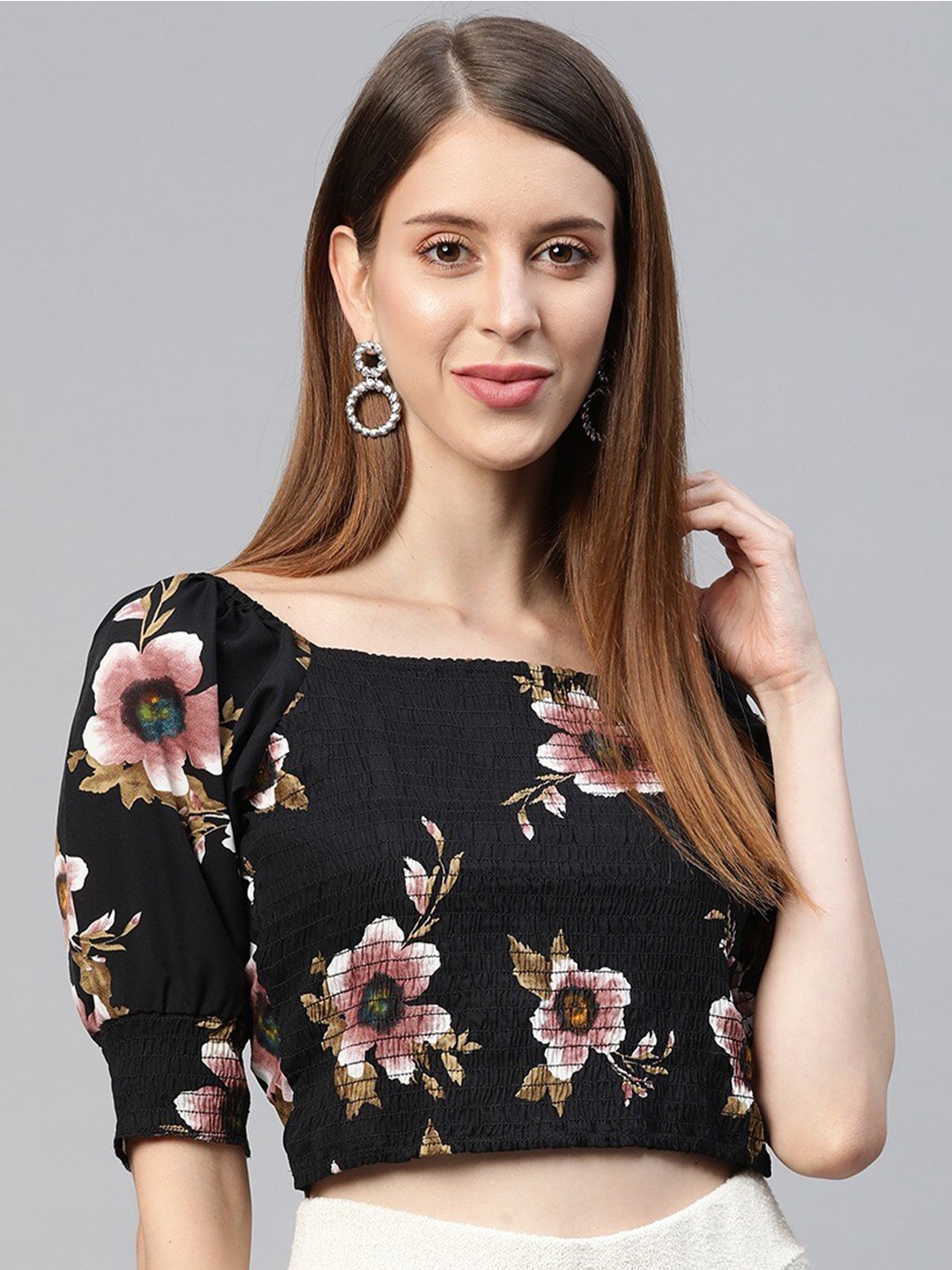 

Sleek Italia Floral Print Crop Top, Black