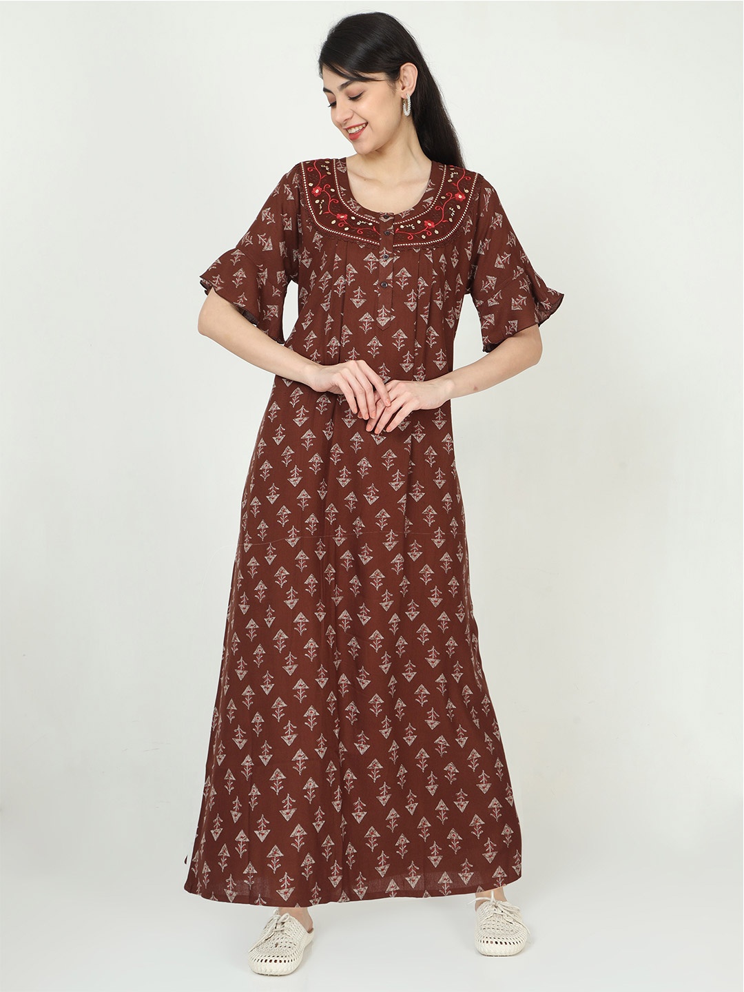 

9shines Label Printed Maxi Nightdress, Brown