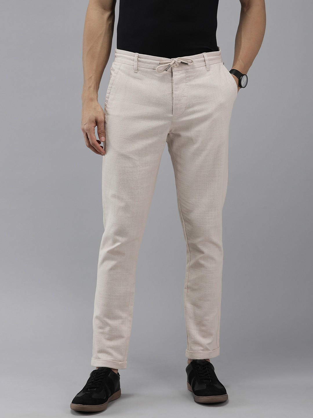

THE BEAR HOUSE Men Smart Tapered Fit Chinos, Beige