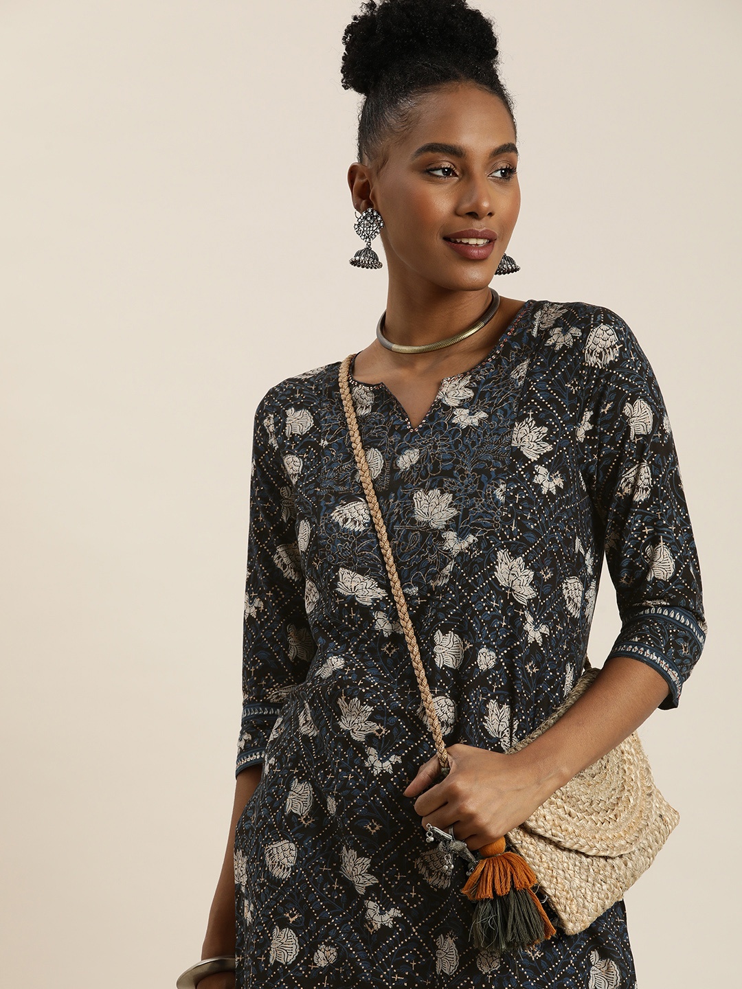 

Taavi Women Ethnic Motifs Printed Sequinned Indigo Pure Cotton Kurta, Navy blue