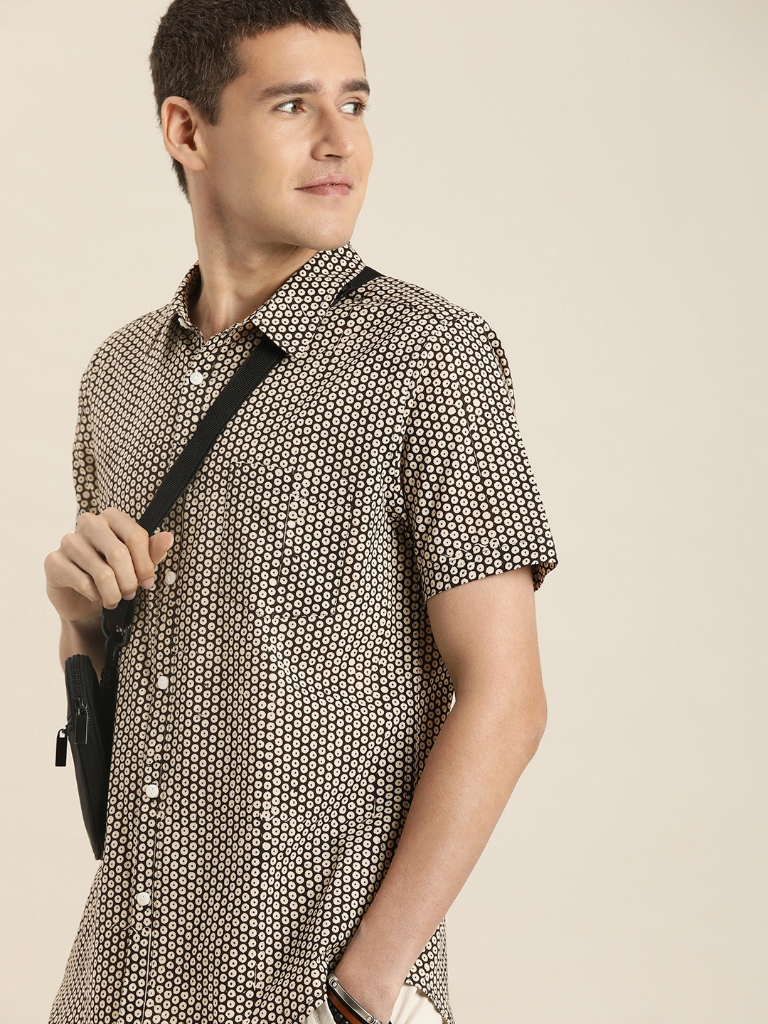 

Taavi Men Bagru Pure Cotton Checked Casual Shirt, Cream