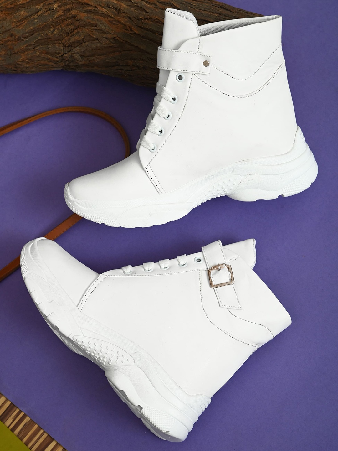 

BOOTCO Women Mid-Top Light Weight Regular Boots, White